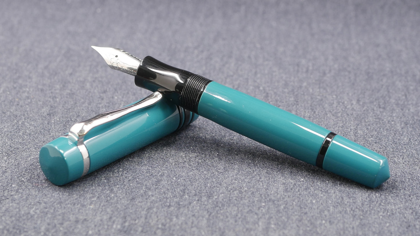 Knickerbocker - Medium - SEM Petrol and black ebonite - #6 nib