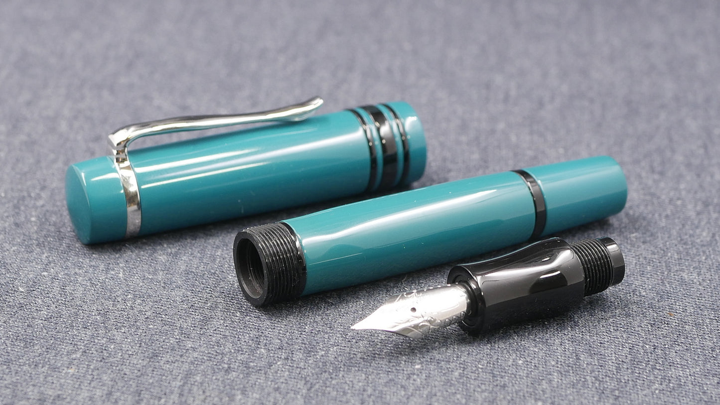 Knickerbocker - Medium - SEM Petrol and black ebonite - #6 nib