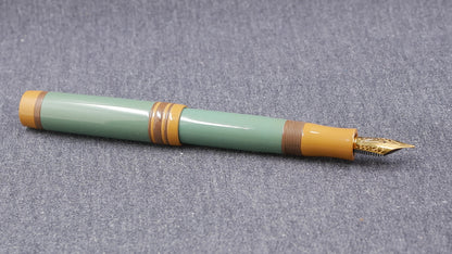 Knickerbocker - Medium - SEM Honey, Reed Green, Nougat ebonite - #6 nib