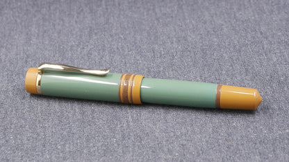 Knickerbocker - Medium - SEM Honey, Reed Green, Nougat ebonite - #6 nib