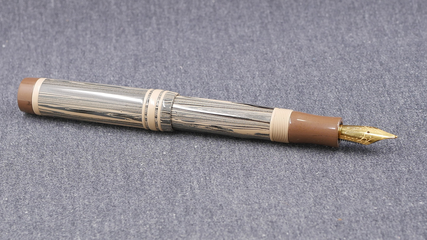 Knickerbocker - Medium - SEM Sand ripple, Sand, Nougat #6 nib