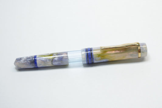 Knickerbocker - Medium - D2 Arkansas Abalone resin