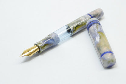 Knickerbocker - Medium - D2 Arkansas Abalone resin