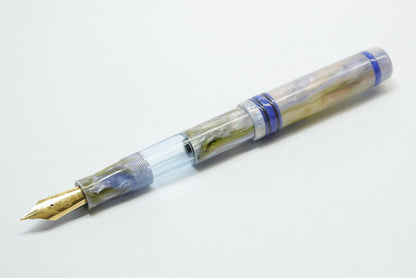 Knickerbocker - Medium - D2 Arkansas Abalone resin