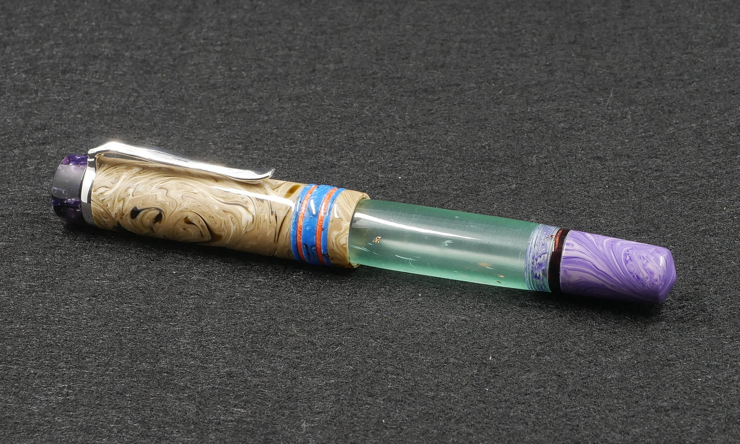 Knickerbocker - Medium - Hot Mess of Materials resin - cast clip - #6 nib