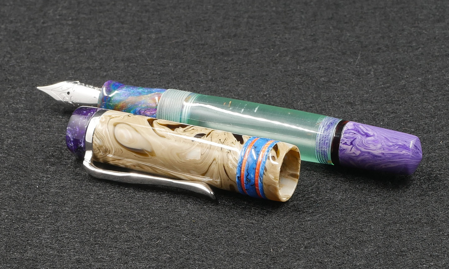 Knickerbocker - Medium - Hot Mess of Materials resin - cast clip - #6 nib