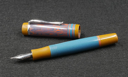 Knickerbocker - Medium - SEM & Nikko ebonites Retro 1 - cast clip - #6 nib