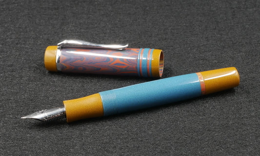 Knickerbocker - Medium - SEM & Nikko ebonites Retro 1 - cast clip - #6 nib