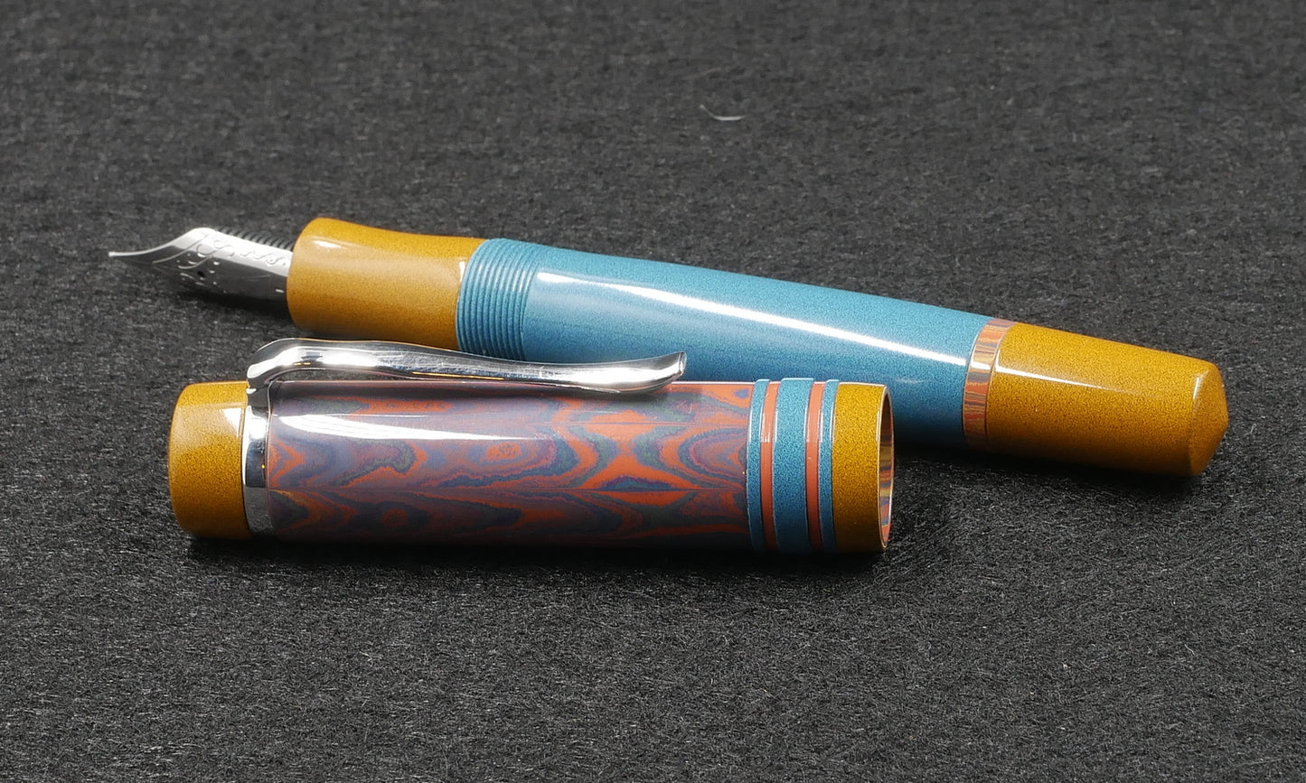 Knickerbocker - Medium - SEM & Nikko ebonites Retro 1 - cast clip - #6 nib