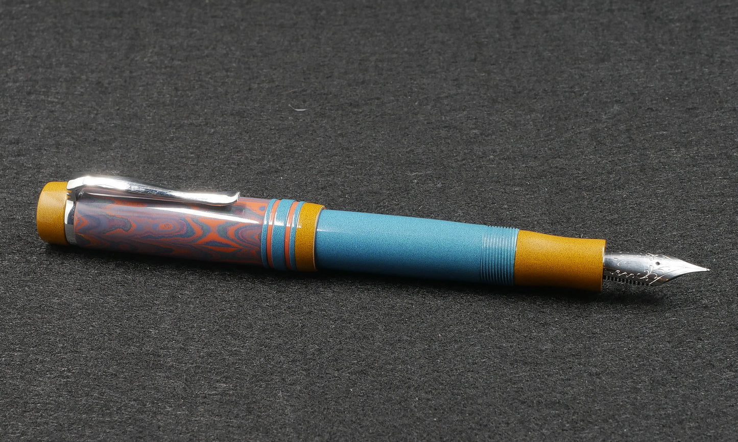 Knickerbocker - Medium - SEM & Nikko ebonites Retro 1 - cast clip - #6 nib