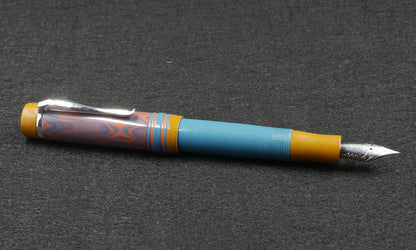 Knickerbocker - Medium - SEM & Nikko ebonites Retro 1 - cast clip - #6 nib