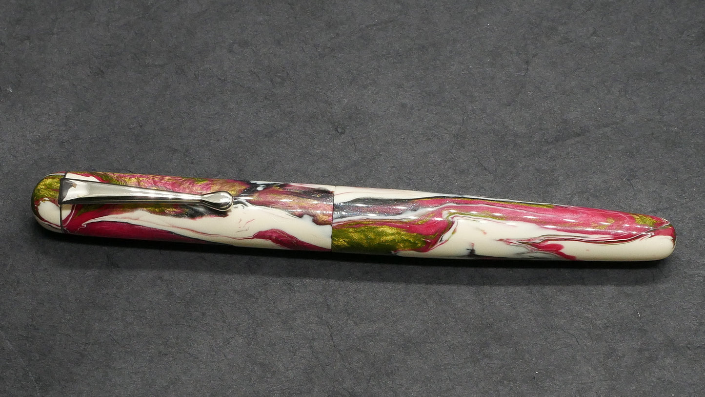 Majestic - Small - Carolina Pen Co Ivory Roses resin, d1 - clip - #6 nib