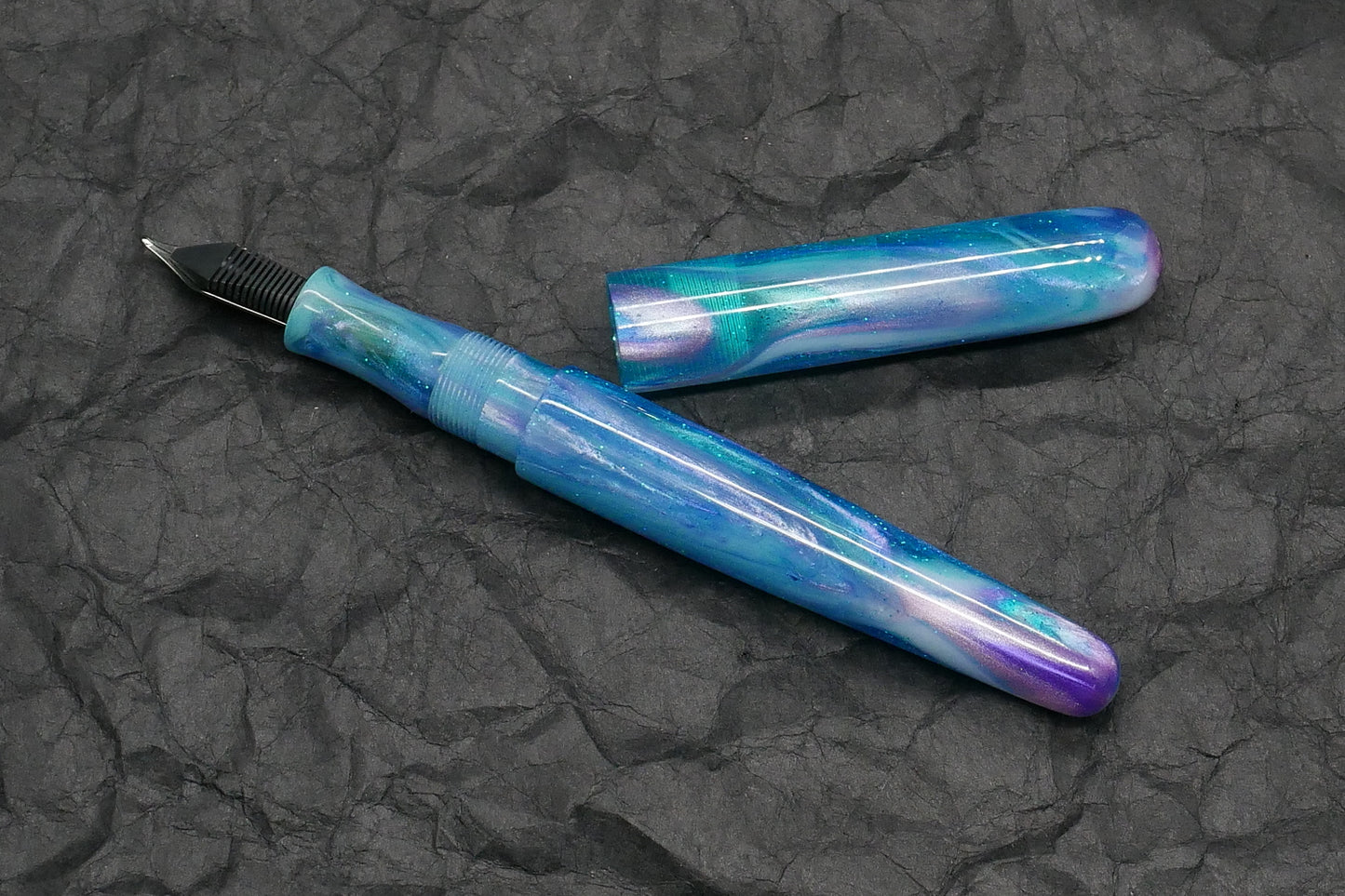 Majestic - Small - D Squared Glacial Borealis resin (feb21-4) - #6 nib