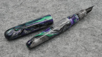 Majestic - Medium - CORRL purple/green/silver resin - #6 nib
