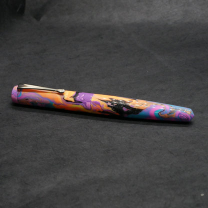 Moody -Small – Carolina Pen Co Hot 90s resin - #6 nib - clip