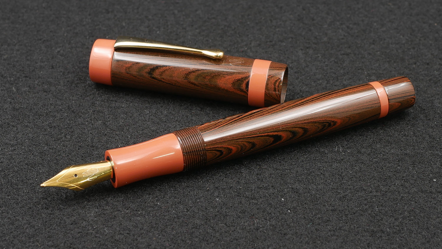 Orville - Medium - Nikko 3 ripple Vintage Orange & solid Orange ebonite - clip - Jowo #6 nib