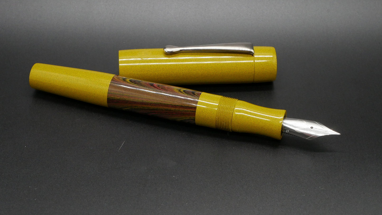 Orville - medium - Nikko Yellow and Autumn ripple ebonite, doublet - clip - Jowo #6 nib