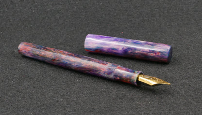 Orville - slim - Linear Purple resin - #6 nib