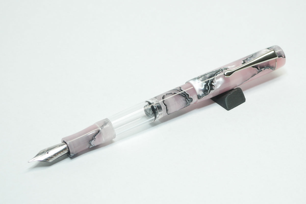 Orville - small - Pink Storm Mesh acrylic - Jowo #6 - Syringe fill