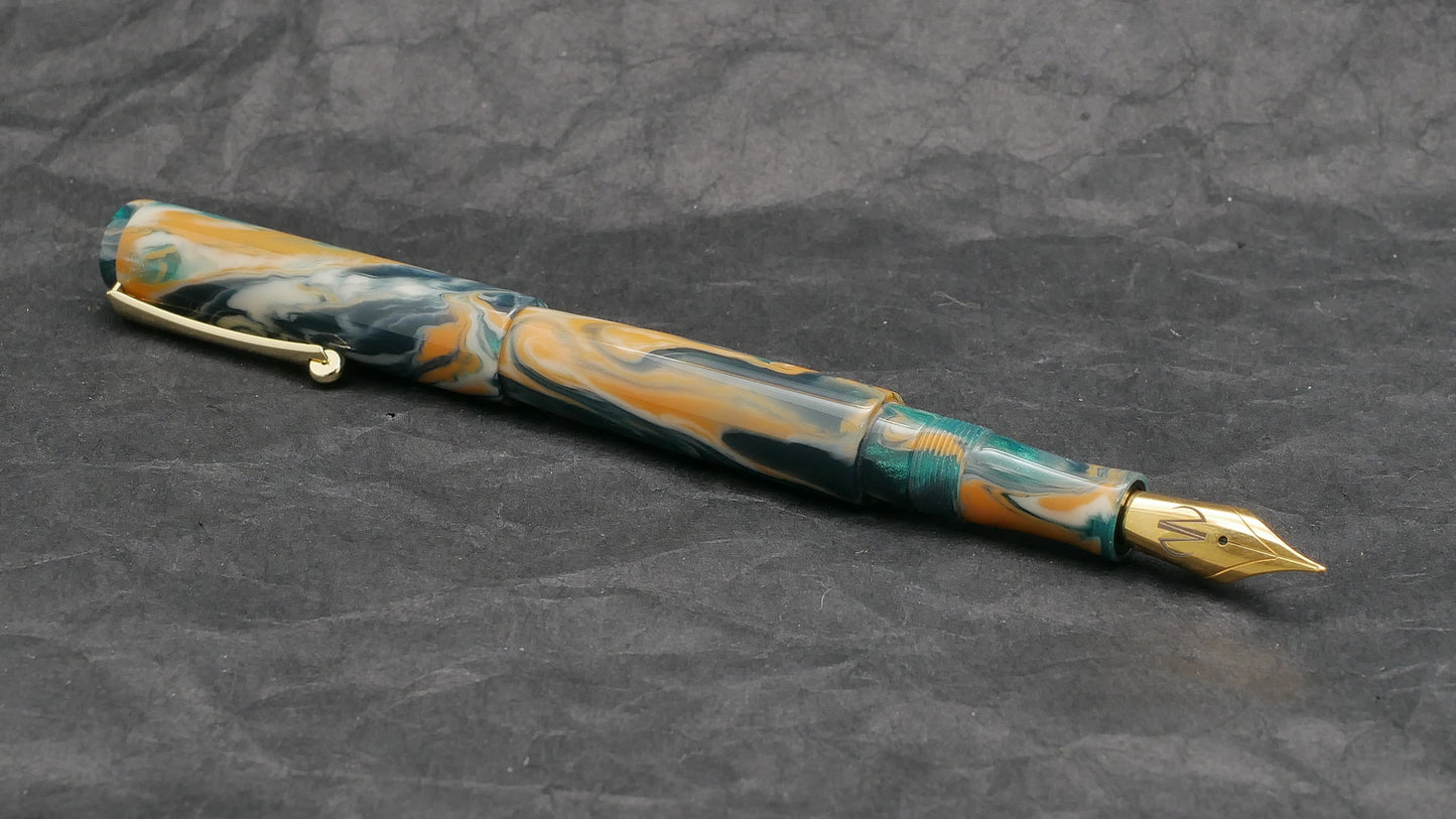 Preston fountain pen - slim  - Corrl Skull Bluff resin - clip - Jowo #6 nib