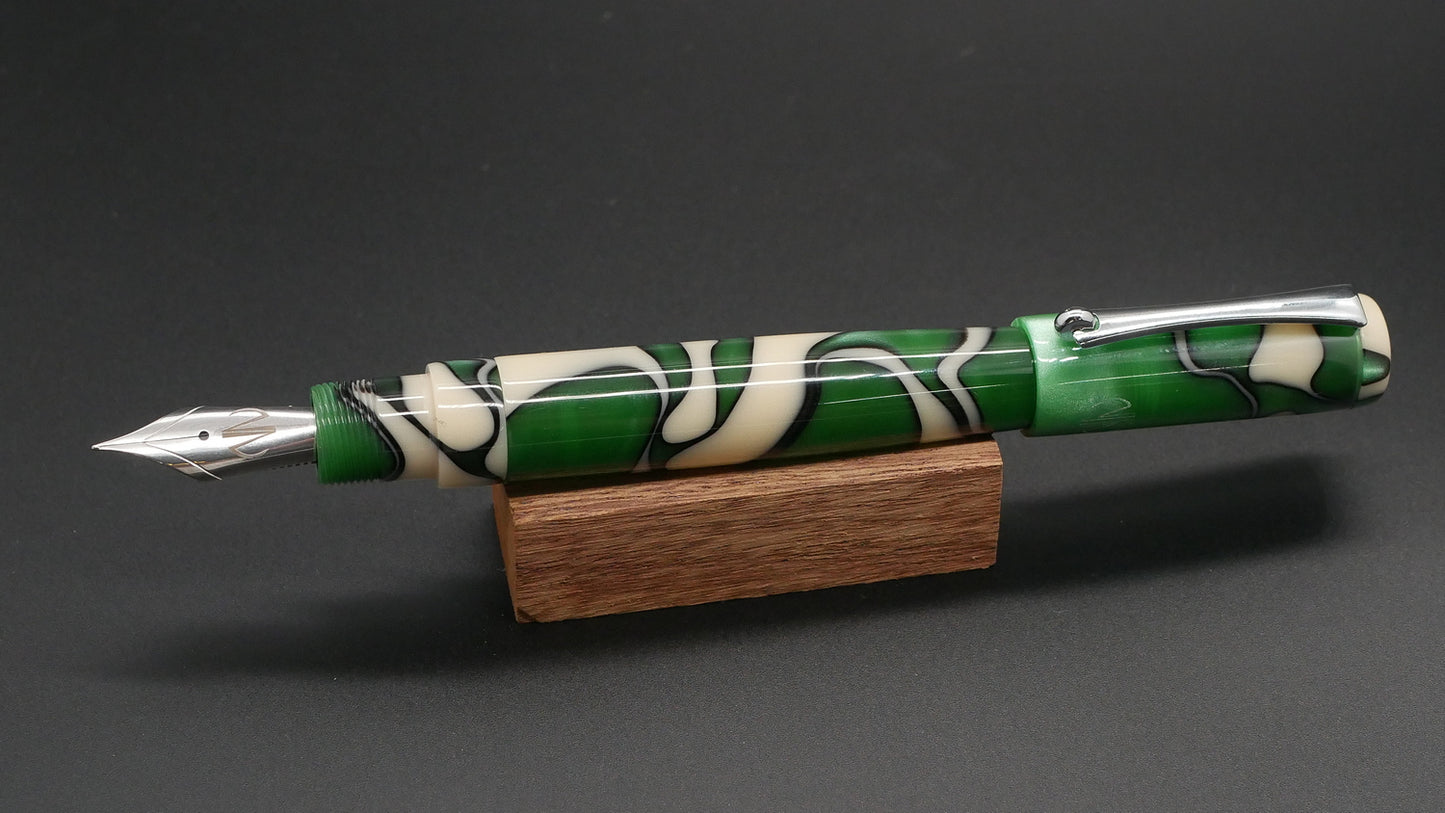 Preston fountain pen  - slim - Long - Green Sands acrylic - clip - Jowo #6 nib