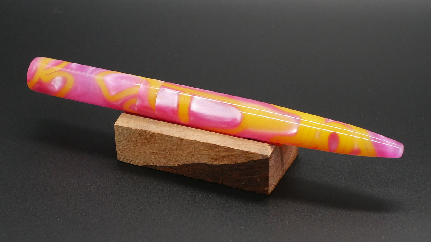 Preston fountain pen  - slim - Long - Pink with yellow swirls acrylic - Jowo #6 nib