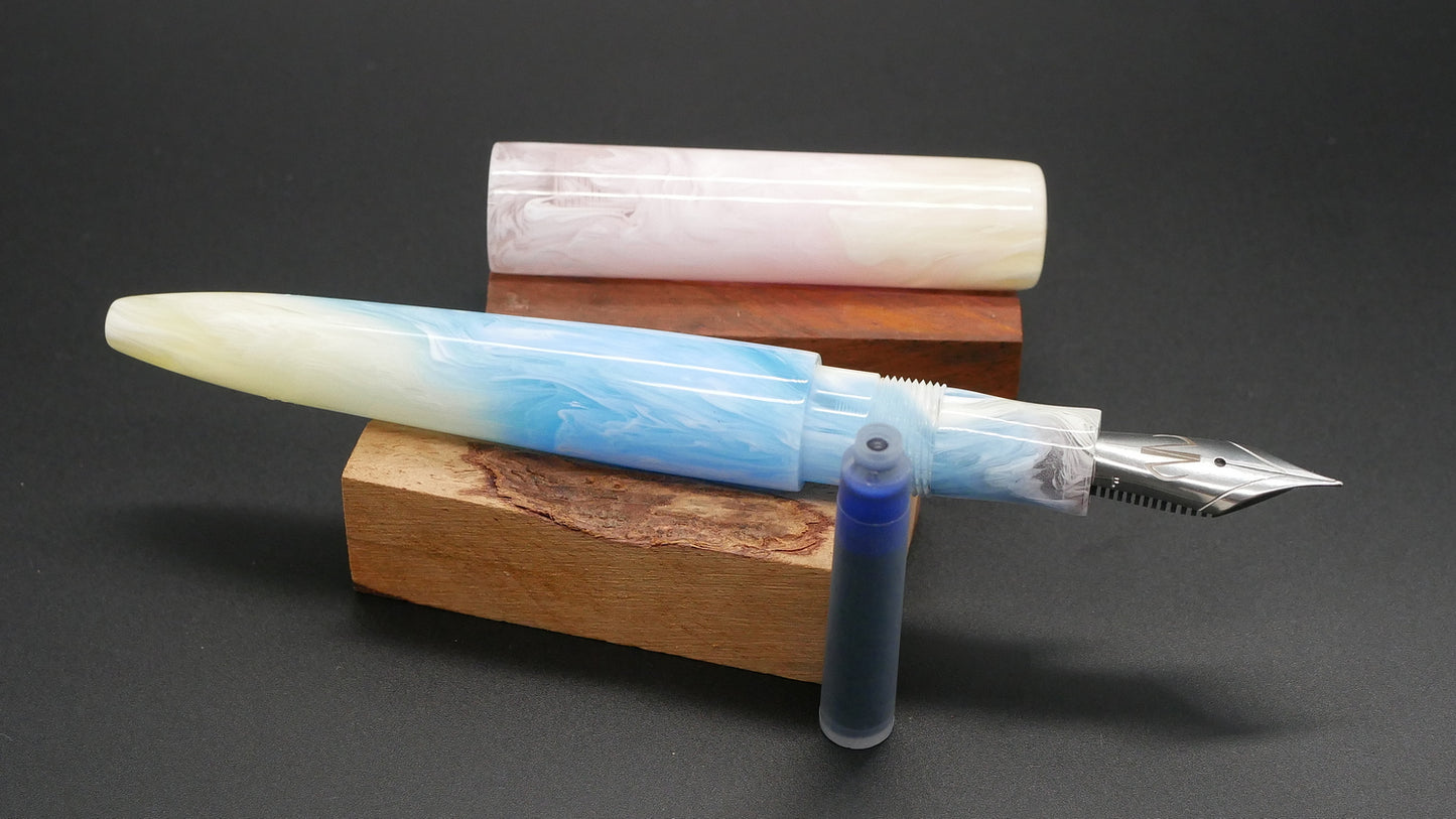 Preston fountain pen - slim - Mid - Pasquale Pastel 3 color resin - Jowo #6 nib