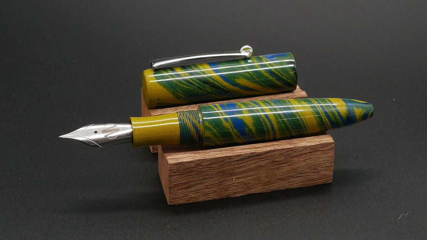 Preston fountain pen - Shorty - Tropical swirl ebonite - clip - Jowo #6 nib