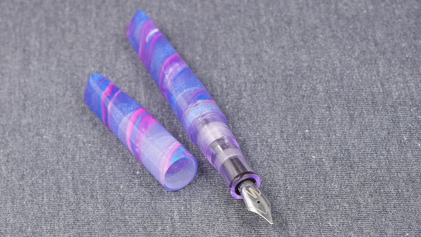 Prospector - Medium - Mad Science Pink and Purple Twist - Jowo #6 nib