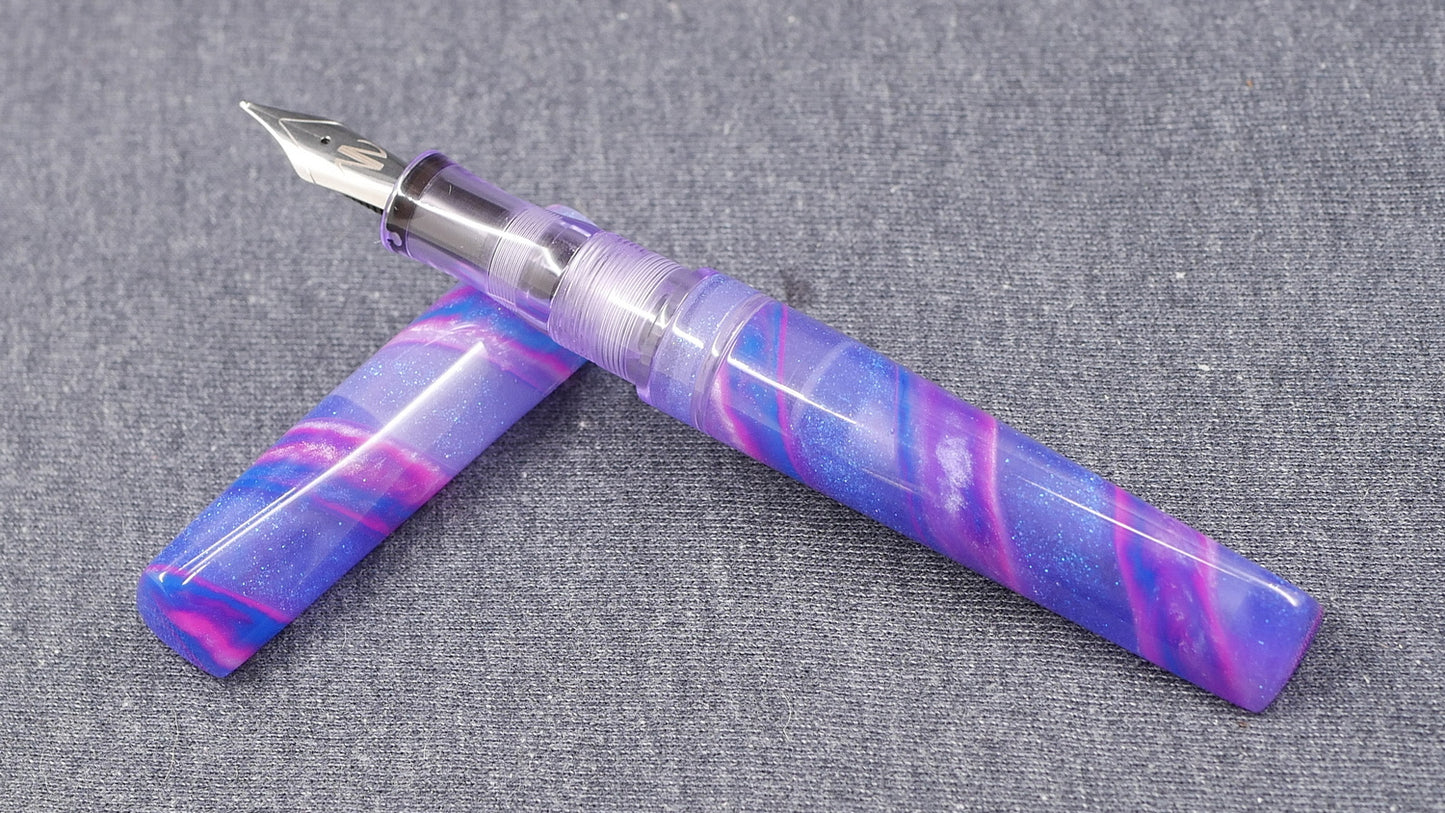 Prospector - Medium - Mad Science Pink and Purple Twist - Jowo #6 nib