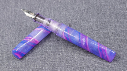 Prospector - Medium - Mad Science Pink and Purple Twist - Jowo #6 nib