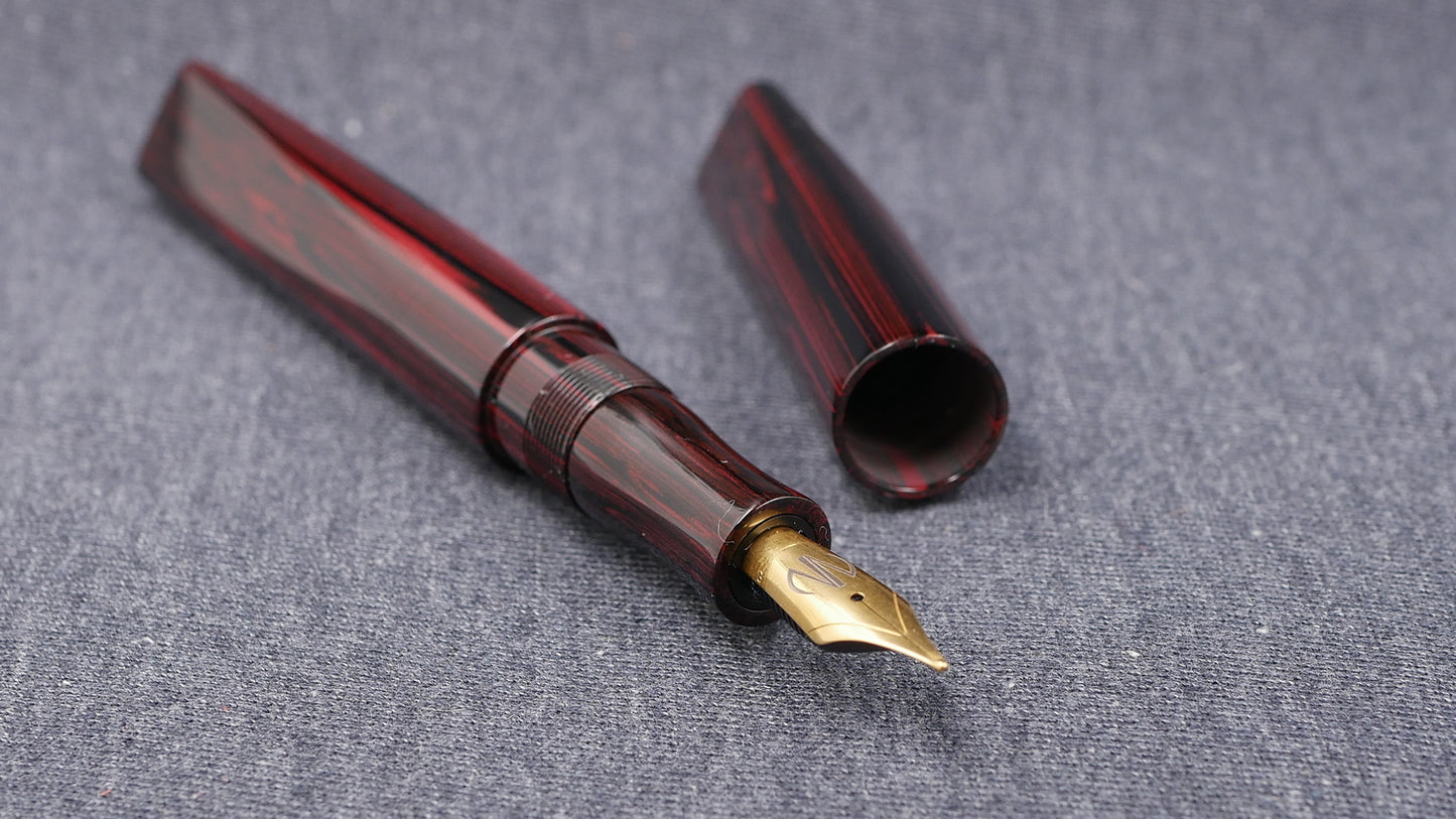 Prospector - Medium - NYH Red woodgrain ebonite - Jowo #6 nib