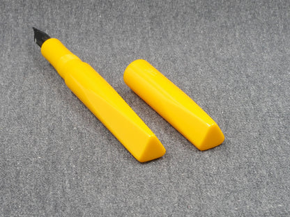 Prospector - Small - CORRL solid yellow resin - Jowo #6 nib