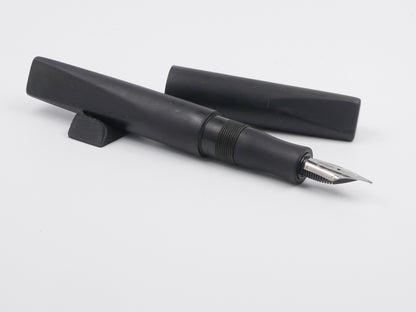 Prospector - Medium - German Black ebonite - Jowo #6 nib