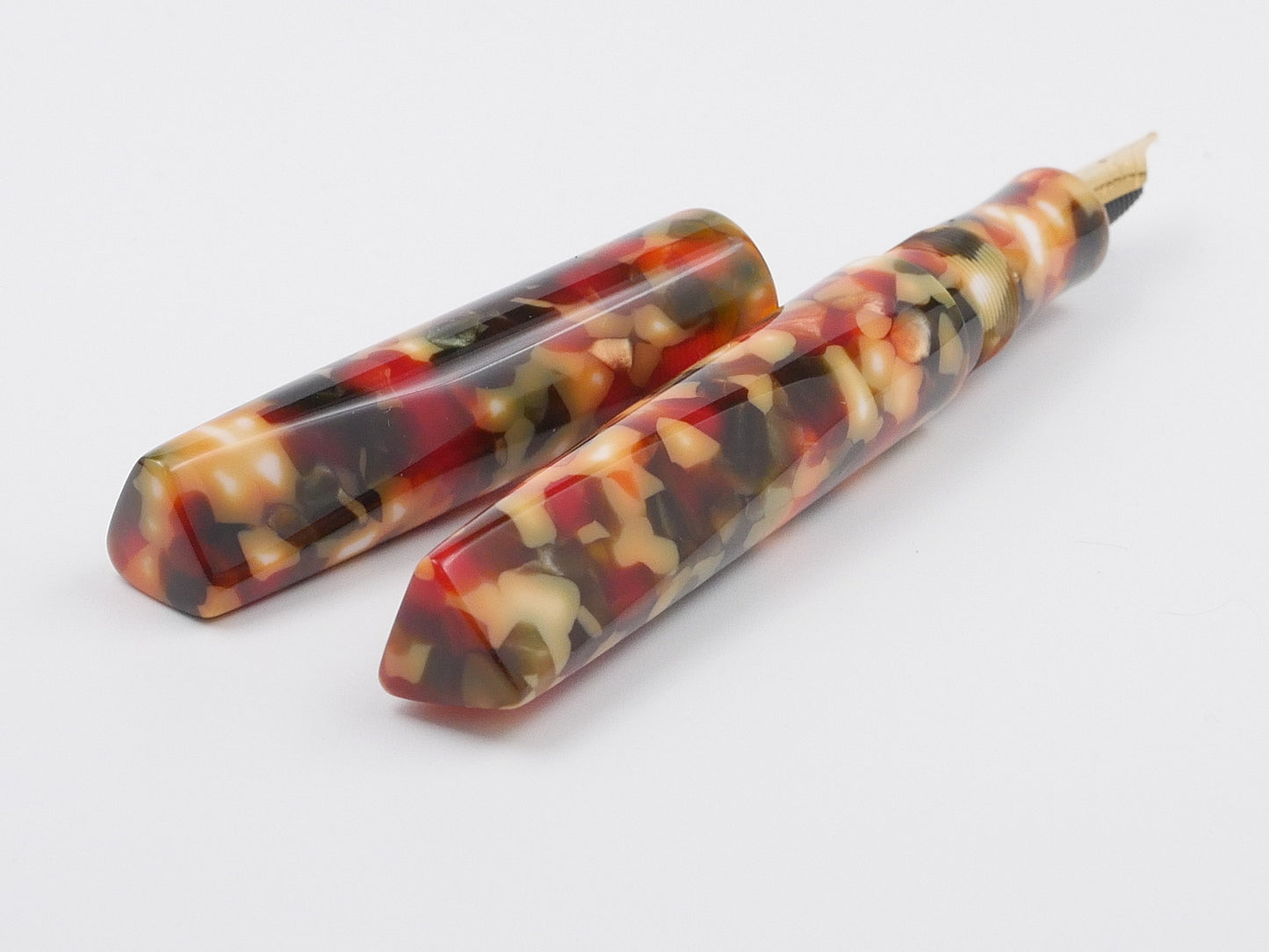 Prospector - Medium - Conway stewart Razorshell acrylic - Jowo #6 nib