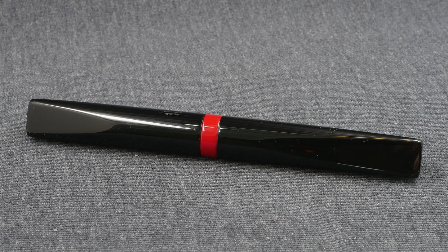 Prospector - Medium - Black and red acrylic - M1000 nib (not available from me)