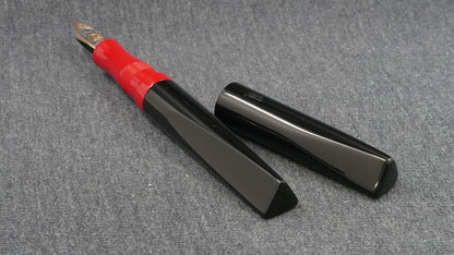 Prospector - Medium - Black and red acrylic - M1000 nib (not available from me)