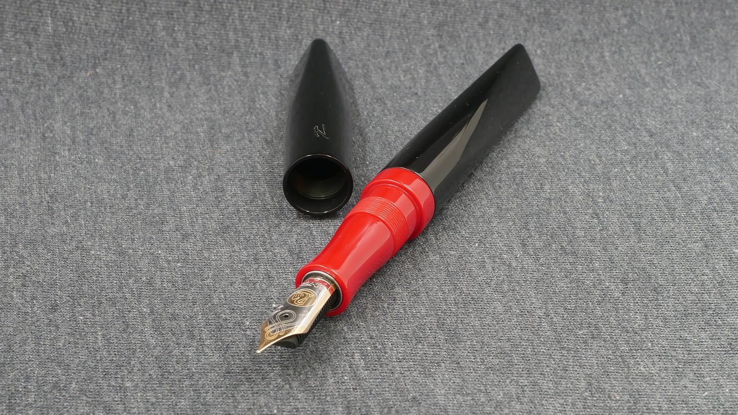 Prospector - Medium - Black and red acrylic - M1000 nib (not available from me)