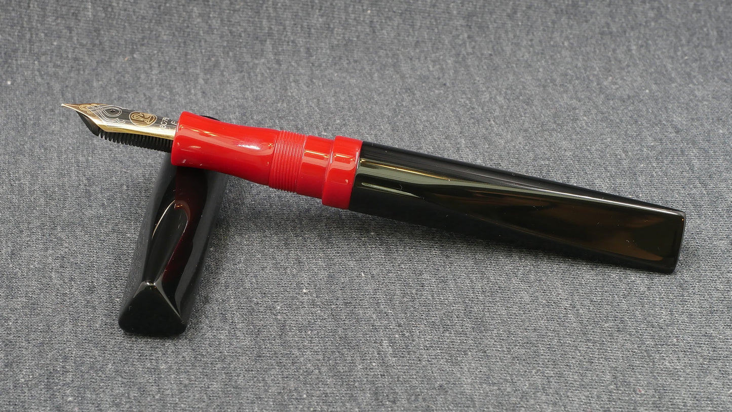 Prospector - Medium - Black and red acrylic - M1000 nib (not available from me)
