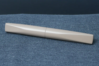 Prospector - Medium - SEM Nougat ebonite