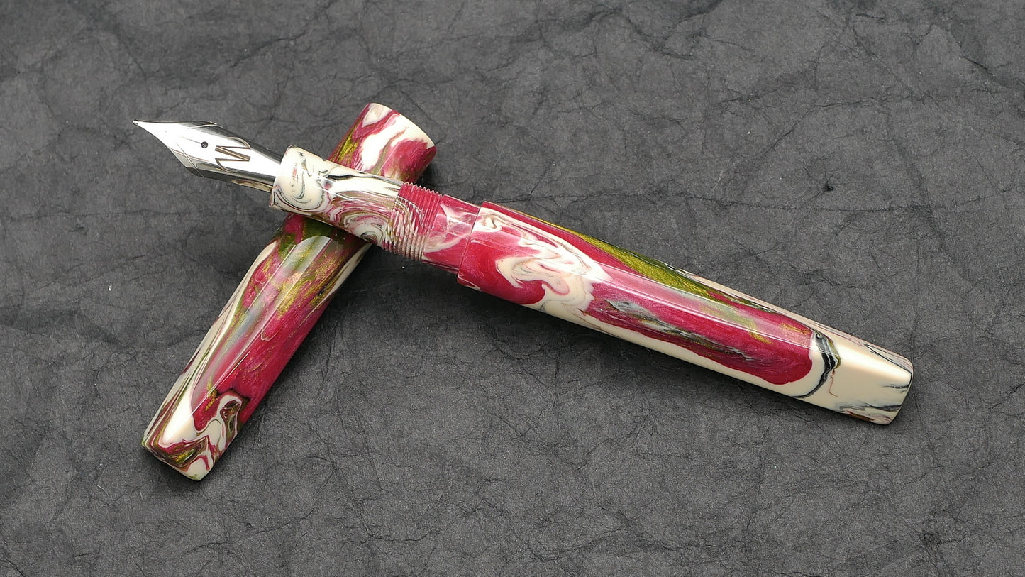 Prospector - Slim - Carolina Pen Co resin, Ivory Roses - #6 nib