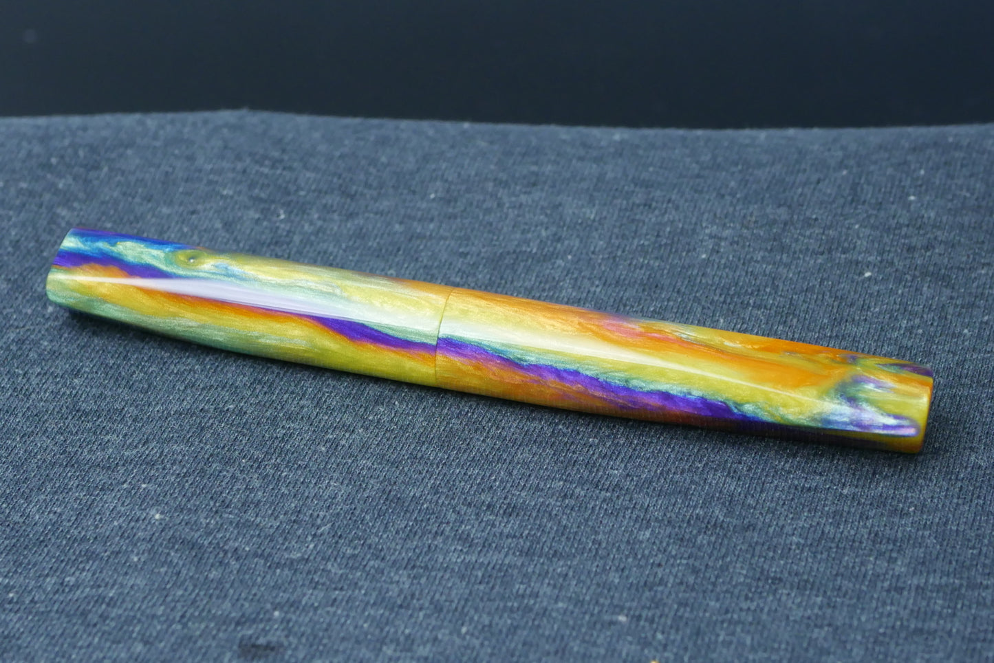 Prospector - Medium - D2 Rainbow resin