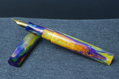 Prospector - Medium - D2 Rainbow resin