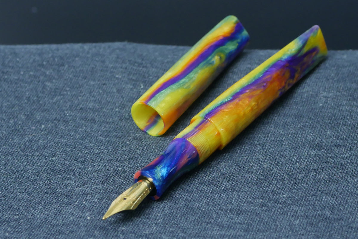 Prospector - Medium - D2 Rainbow resin