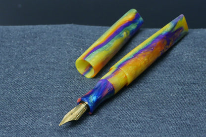 Prospector - Medium - D2 Rainbow resin