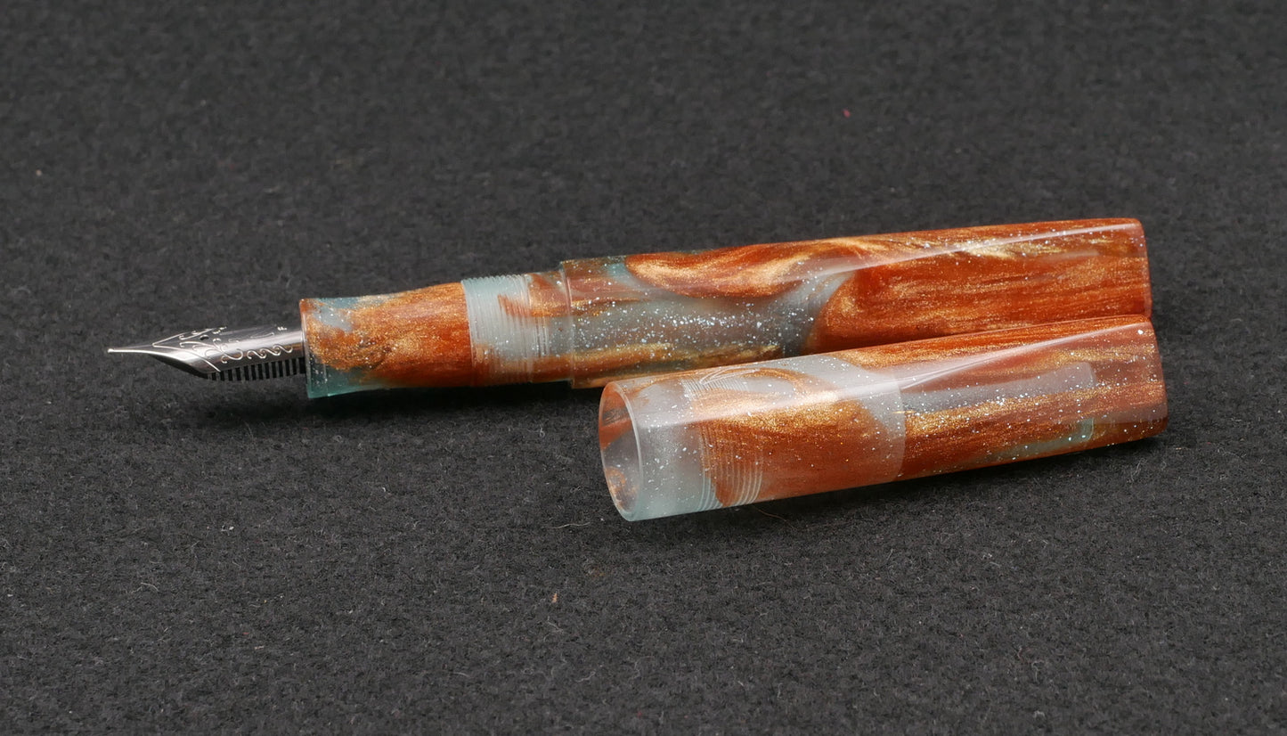 Prospector - Medium - Eel And Anchor Copper Sea Glass resin - Jowo #6 nib
