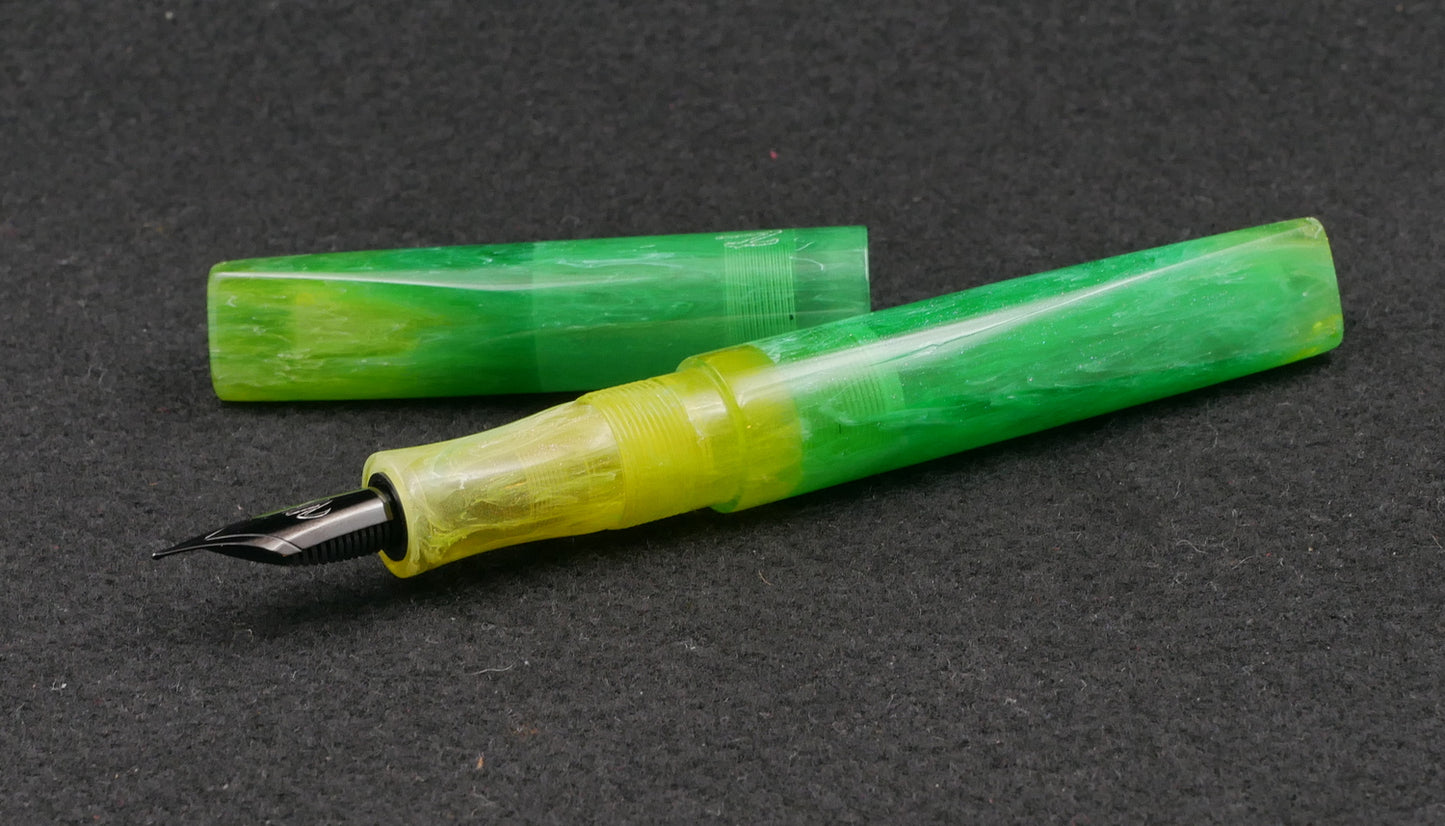 Prospector - Medium - Eel And Anchor Neon Lemon Lime resin - Jowo #6 nib