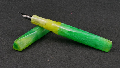 Prospector - Medium - Eel And Anchor Neon Lemon Lime resin - Jowo #6 nib