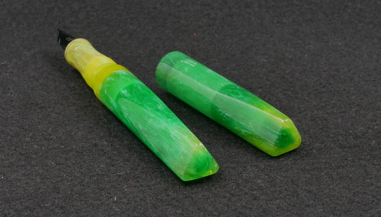 Prospector - Medium - Eel And Anchor Neon Lemon Lime resin - Jowo #6 nib