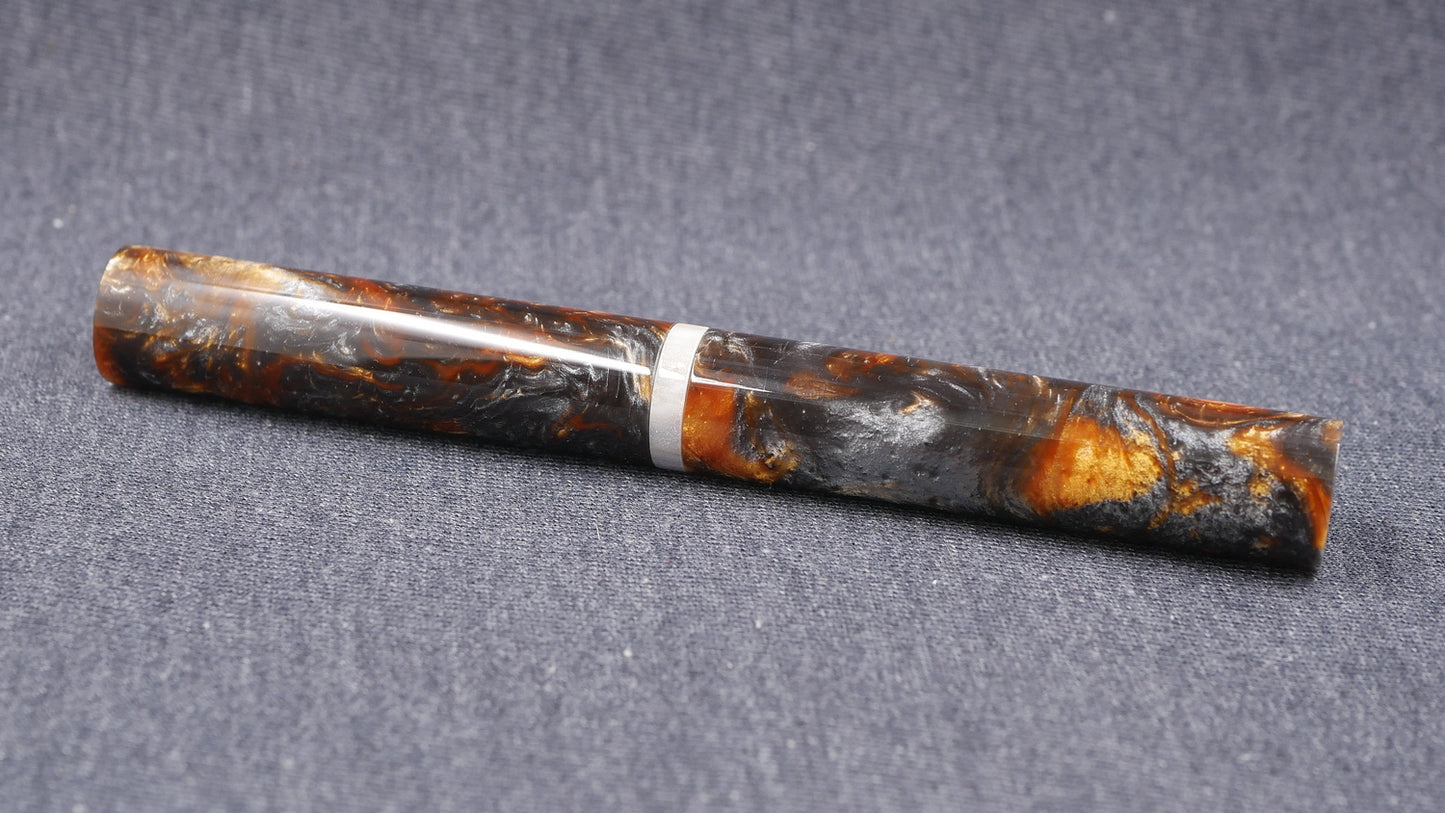 Shinobi - medium - Papa J White/Gold & Muttblank Brown resins - Jowo #6